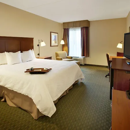 Hampton Inn Sidney-2